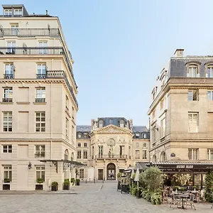 Ξενοδοχείο Grand Du Palais Royal *****
