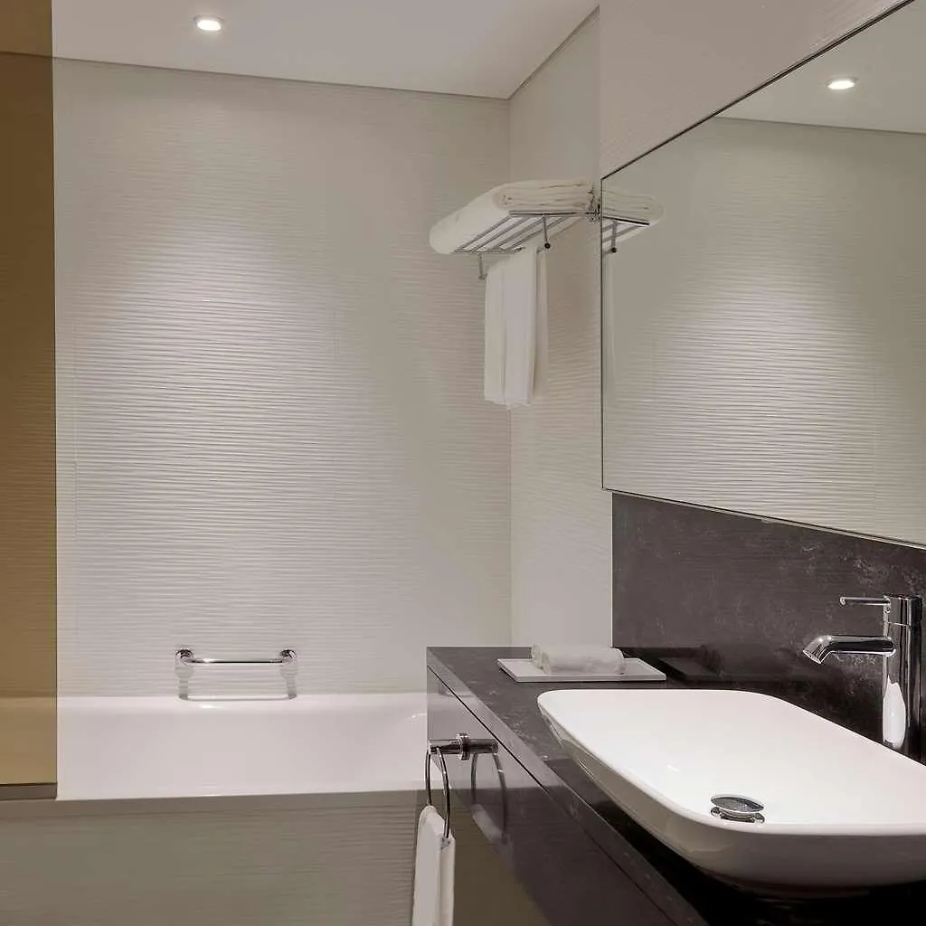 ****  Hotel The First Collection Dubai Waterfront Zjednoczone Emiraty Arabskie