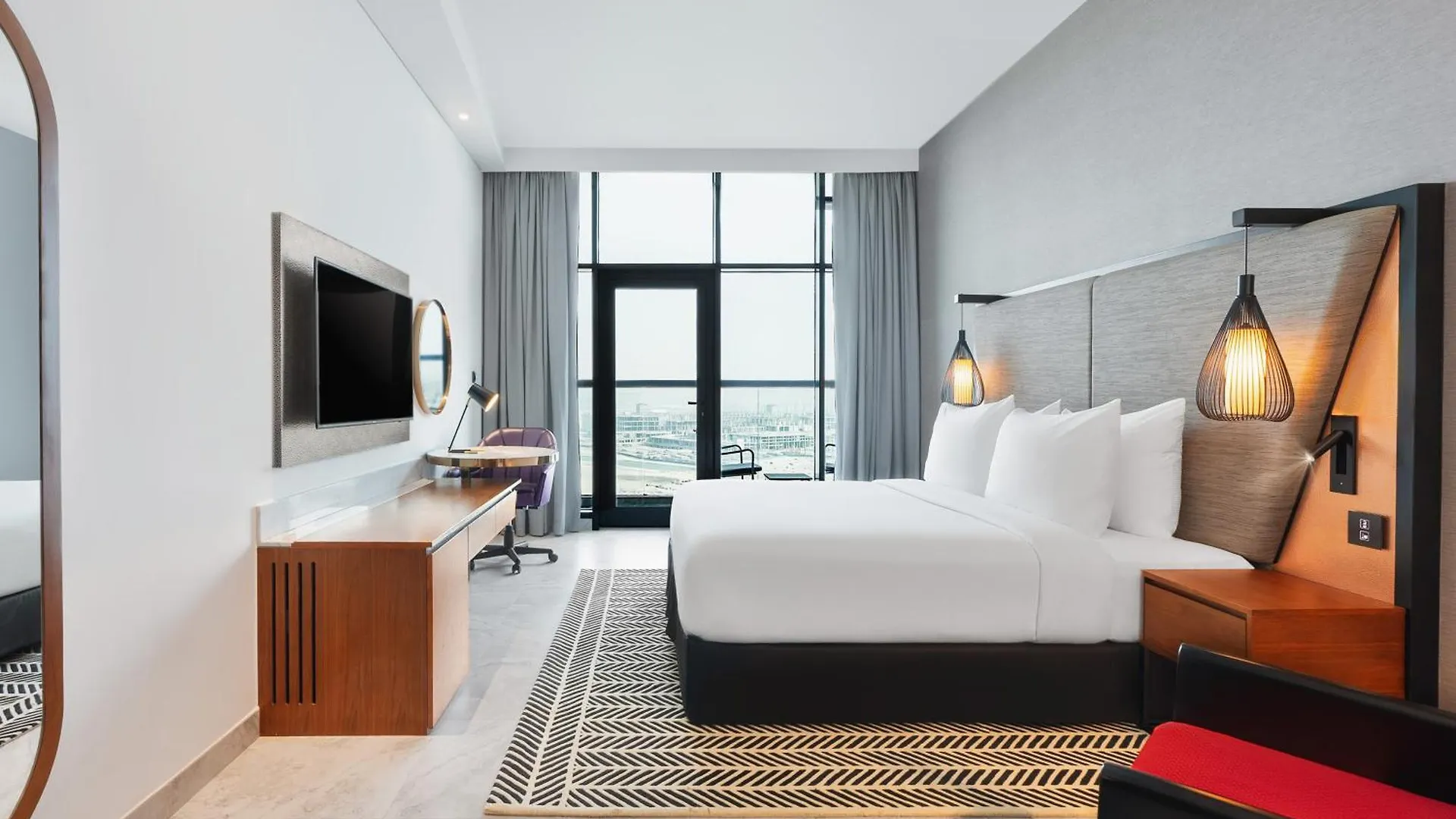 فندق The First Collection Dubai Waterfront 4*,  الإمارات العربية المتحدة